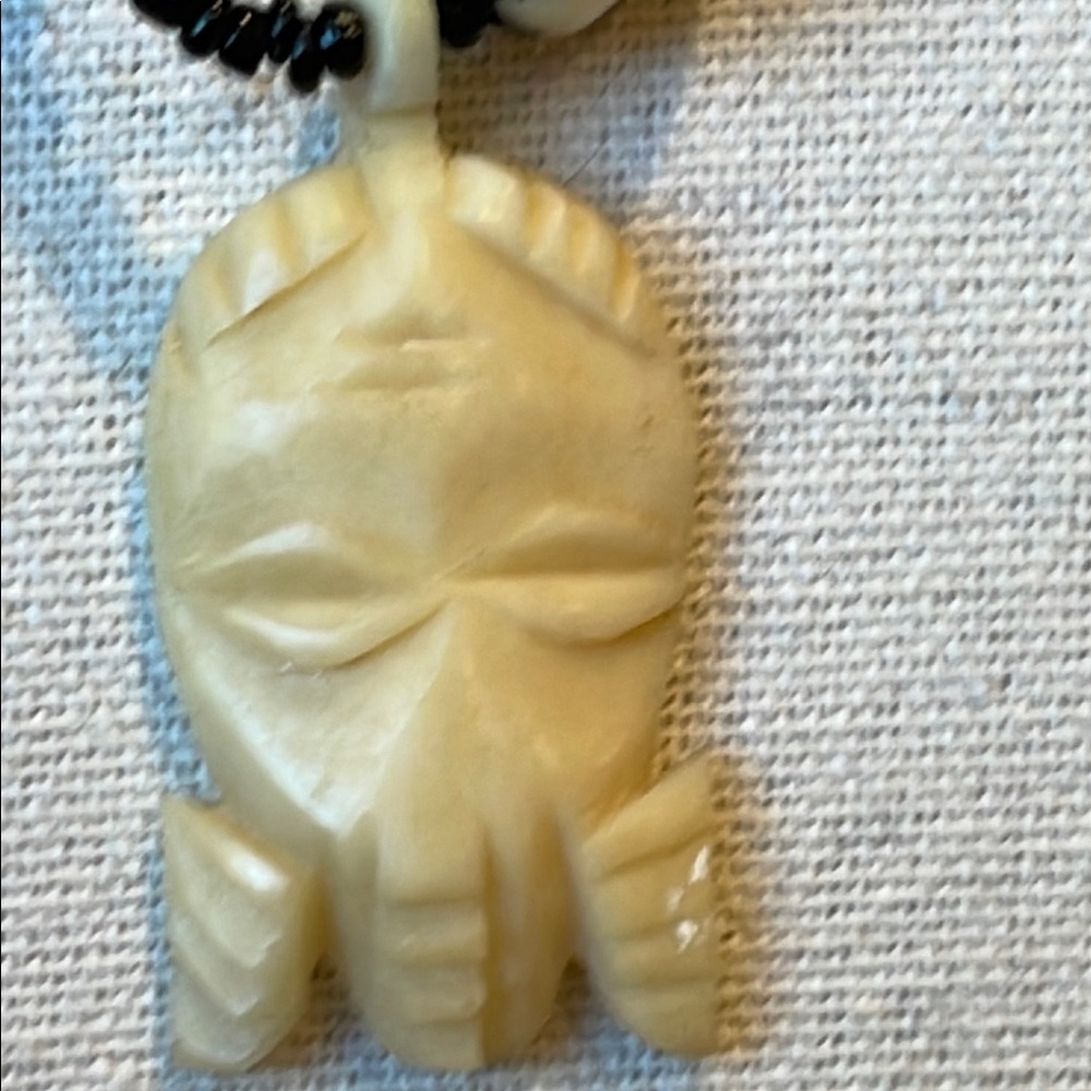 Vintage Pendant Necklace- bone?